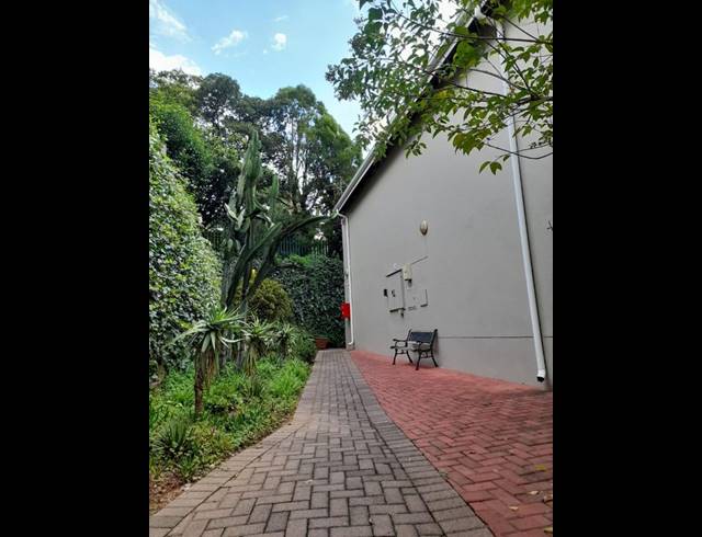 3 BEDROOM PROPERTY TO RENT IN BEDFORD GARDENS